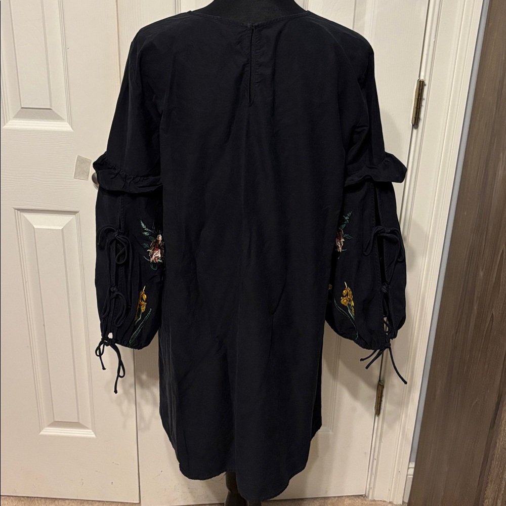 Zara Trafulac Embroidered Shift Dress - Picture 8 of 12